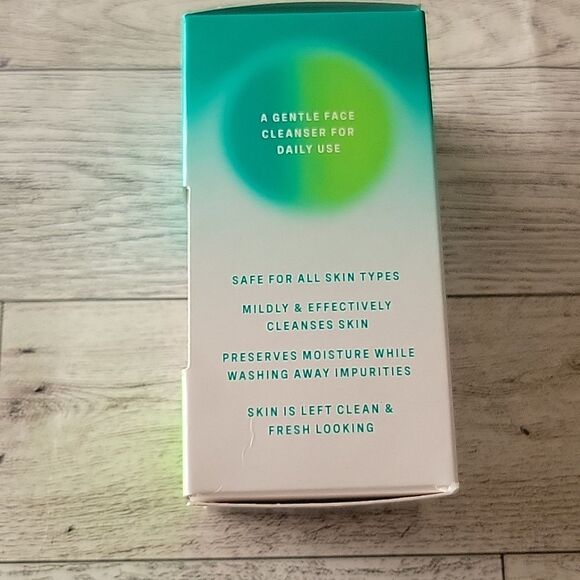 Wyos The Clean Sweep Gentle Face Cleanser Stick - Picture 2 of 5